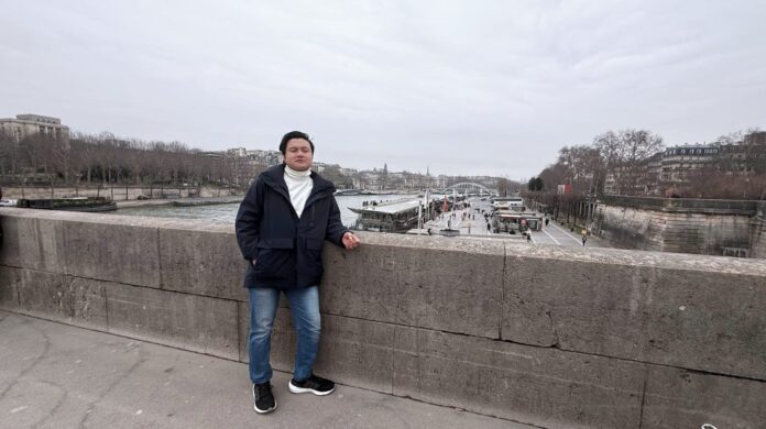 “Sang Waktu” Karya Terbaru Angger Bayu Aji, Pop Rock Melankolis Sampaikan Pesan Mendalam