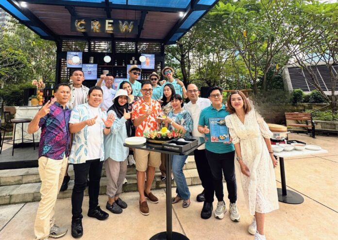 Crew Pool & Bar Fasilitas Baru di Tengah Hiruk Pikuk Kota