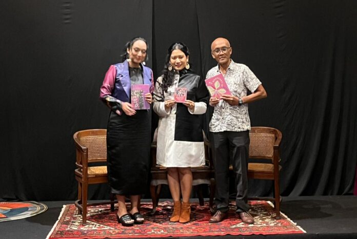 Hadania Luncurkan Trilogi Karya dalam Pameran 