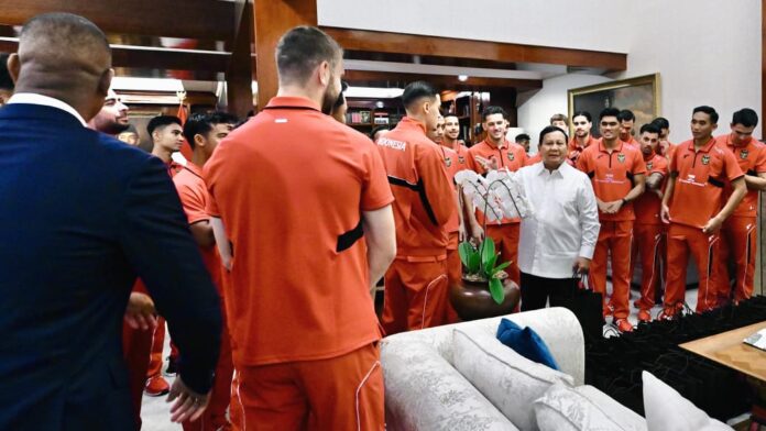 Hangatnya Sambutan Presiden Prabowo untuk Timnas Indonesia Usai Taklukkan China