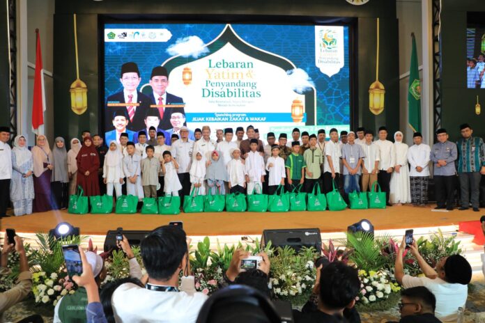 Kemenag dan BAZNAS Salurkan 2 Juta Bingkisan untuk Anak Yatim dan Disabilitas se-Indonesia