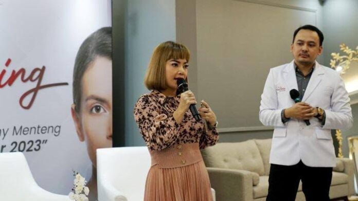Fenomena Operasi Plastik di Kalangan Artis Indonesia dan Peran dr. Danu Mahandaru JP