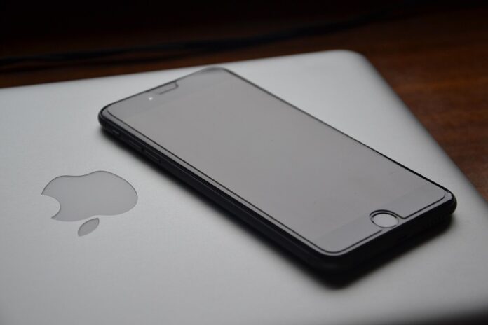 Garansi iPhone 1 Tahun: Risiko yang Tidak Ditanggung & Solusinya