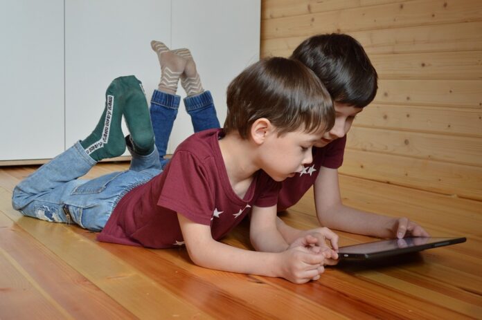 Perlindungan Anak di Era Digital: Kampanye Ruang Digital Ramah Anak