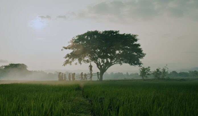 Hanung Bramantyo “Bolong: 309 Hari Sebelum Tragedi Berdarah”