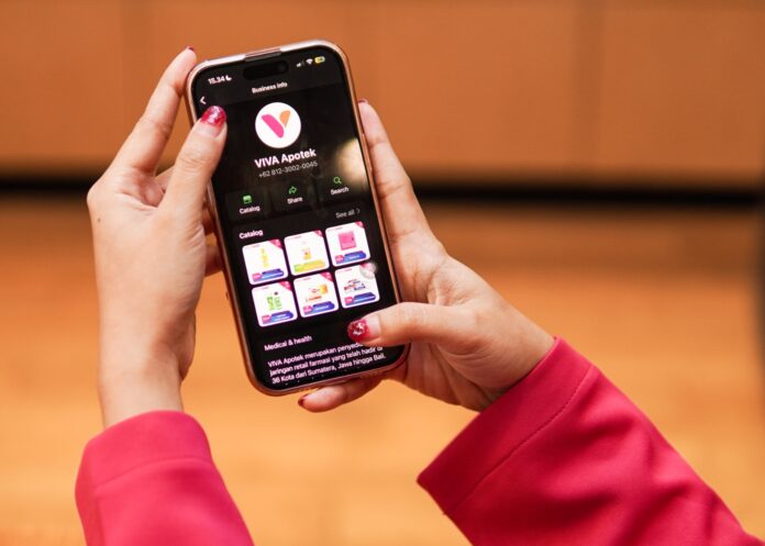 VIVA Apotek Luncurkan WhatsApp Commerce Express: Pesan Obat Sampai Dalam 1 Jam