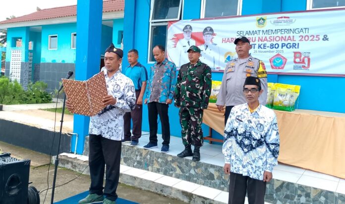 Seluruh Petugas Upacara Hari Guru di Yayasan Triwijaya Diisi oleh Guru, Jadi Sorotan Unik HGN ke-80