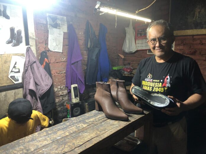 IrvShoes Membuktikan Handmade Masih Relevan di Tengah Gempuran Sepatu Impor Q Tak Ikut Perang Harga, IrvShoes Pilih Jalur Handmade