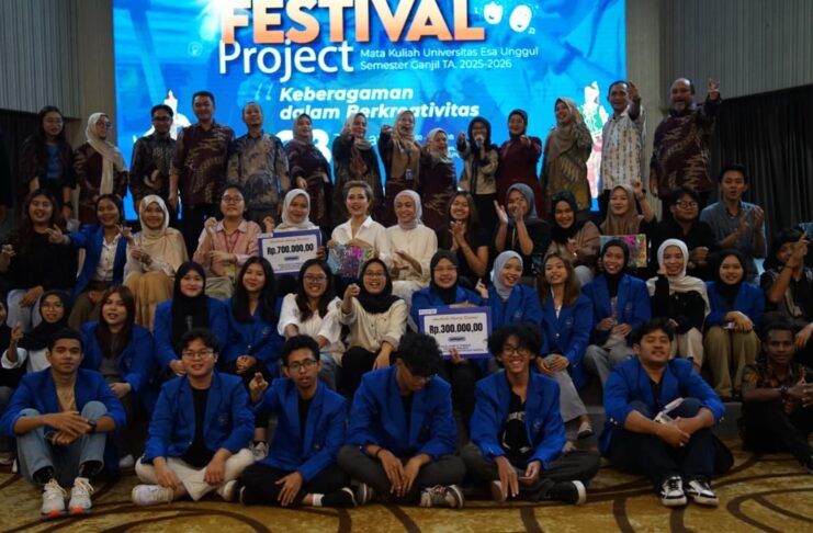 Festival Project Universitas Esa Unggul Buktikan Kampus Jadi Ruang Berkarya Nyata Festival Project Universitas Esa Unggul Buktikan Kampus Jadi Ruang Berkarya Nyata