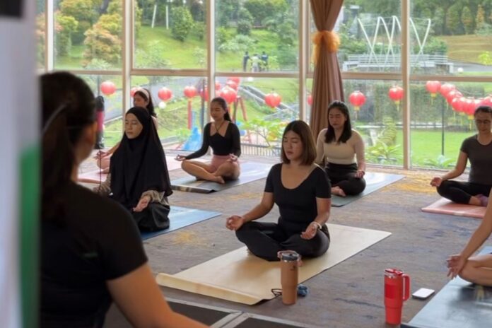 Aston Sentul Gelar Light Yoga Class, Ajak Tamu Terapkan Gaya Hidup Sehat