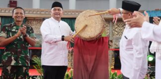 Bupati Bogor Rudy Susmanto Resmikan Pameran 75 Artefak Nabi Muhammad SAW di Pakansari Bupati Bogor Rudy Susmanto Resmikan Pameran 75 Artefak Nabi Muhammad SAW di Pakansari