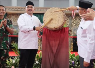 Bupati Bogor Rudy Susmanto Resmikan Pameran 75 Artefak Nabi Muhammad SAW di Pakansari Bupati Bogor Rudy Susmanto Resmikan Pameran 75 Artefak Nabi Muhammad SAW di Pakansari