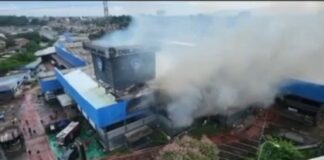 PT Delima Jaya Bogor Hangus Terbakar, Api Diduga Berasal dari Lantai Dua Pabrik PT Delima Jaya Bogor Hangus Terbakar, Api Diduga Berasal dari Lantai Dua Pabrik