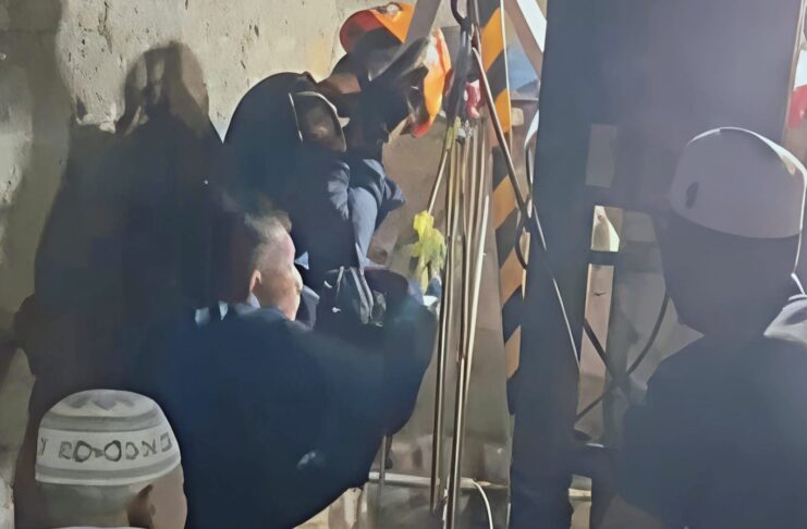 Lansia 83 Tahun Tercebur Sumur di Sukaraja, Tim Damkar Bogor Bergerak Cepat Lakukan Evakuasi Lansia 83 Tahun Tercebur Sumur di Sukaraja, Tim Damkar Bogor Bergerak Cepat Lakukan Evakuasi