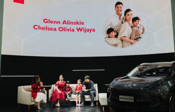 MG MGS5 EV Debut di IIMS 2026, Glenn & Chelsea Ungkap Nyaman untuk Keluarga