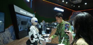 Disambut Robot Pintar di Booth JAECOO, Pengunjung IIMS 2026 Auto Berhenti Nonton robot humanoid AiMOGA Disambut Robot Pintar di Booth JAECOO, Pengunjung IIMS 2026 Auto Berhenti Nonton