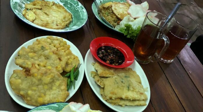 Nongkrong Adem di Kedai Kopi Bambu Bojong Koneng, Hidden Gem Murah di Bogor Kedai Kopi Bambu Bojong Koneng