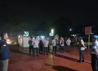 Polsek Megamendung Gelar KRYD Gabungan Rayon III Selatan, Patroli Hingga Jelang Sahur Polsek Megamendung Gelar KRYD Gabungan Rayon III Selatan, Patroli Hingga Jelang Sahur