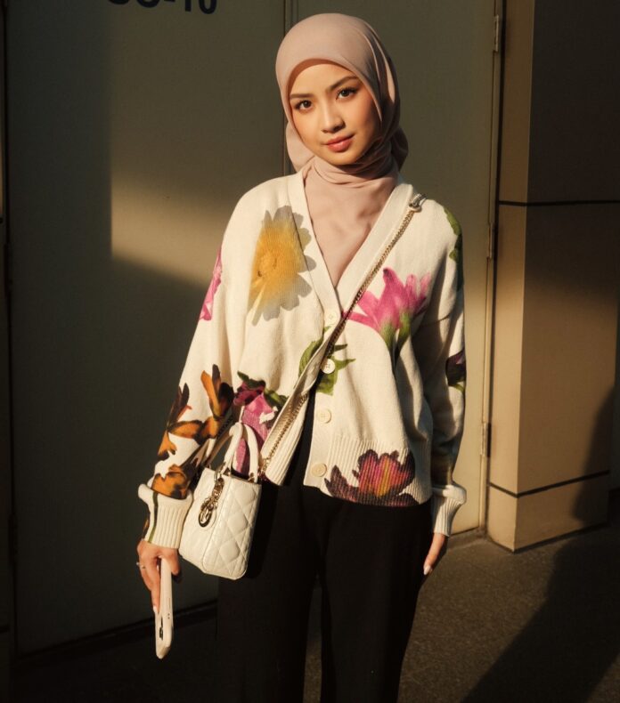 Satu Outfit untuk Seharian? Ini Rahasia OOTD Ramadan ala Nashwa Zahira Satu Outfit untuk Seharian? Ini Rahasia OOTD Ramadan ala Nashwa Zahira