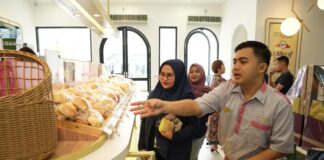 The Harvest dan Zahin Community Luncurkan “Let Eid Be The Light”, Ajak Berbagi untuk Anak Yatim The Harvest dan Zahin Community Luncurkan “Let Eid Be The Light”, Ajak Berbagi untuk Anak Yatim