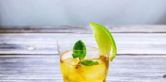 7 Manfaat Air Lemon untuk Kesehatan, Bisa Bantu Turunkan Berat Badan 7 Manfaat Air Lemon untuk Kesehatan, Bisa Bantu Turunkan Berat Badan