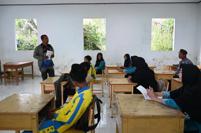 Kemendikdasmen Percepat Revitalisasi 1.741 Sekolah Pascabencana di Sumatra Kemendikdasmen Percepat Revitalisasi 1.741 Sekolah Pascabencana di Sumatra