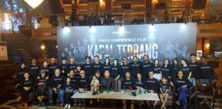 Oka Antara Bintangi Film Kapal Terbang, Ungkap Tantangan Angkat Tragedi Woyla Oka Antara Bintangi Film Kapal Terbang, Ungkap Tantangan Angkat Tragedi Woyla