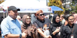 Bupati Bogor Gelar Bazar Ramadan Istimewa dan Gerakan Pangan Murah, Sembako Mulai Rp40 Ribu Bupati Bogor Gelar Bazar Ramadan Istimewa dan Gerakan Pangan Murah, Sembako Mulai Rp40 Ribu