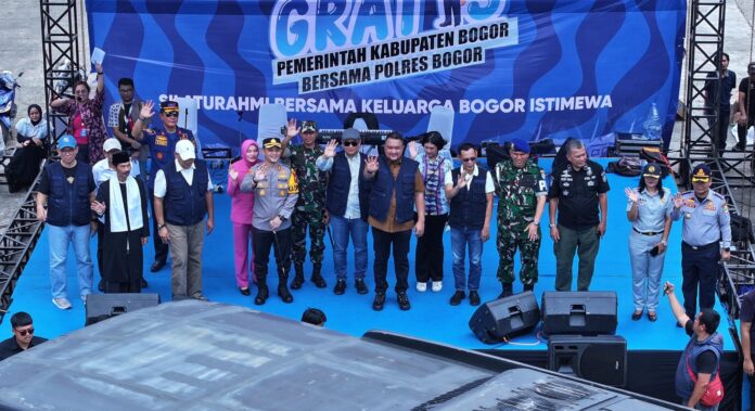 Mudik Gratis Bupati Bogor Rudy Susmanto dan Polres Bogor Disambut Antusias Warga