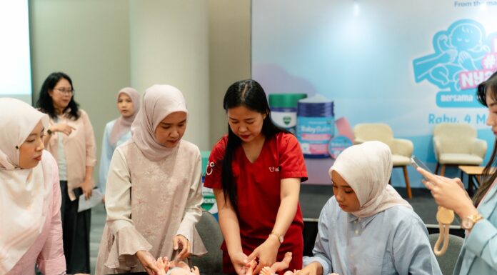 Sentuhan Lembut untuk Si Kecil, Vicks Baby Balm Hadir Bantu Bayi Lebih Nyaman Sentuhan Lembut untuk Si Kecil, Vicks Baby Balm Hadir Bantu Bayi Lebih Nyaman