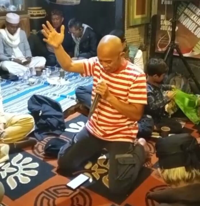 Puisi, Tarawangsa, dan Santunan Yatim Warnai “Puasa dan Puisi” di Bogor Saat Ramadhan