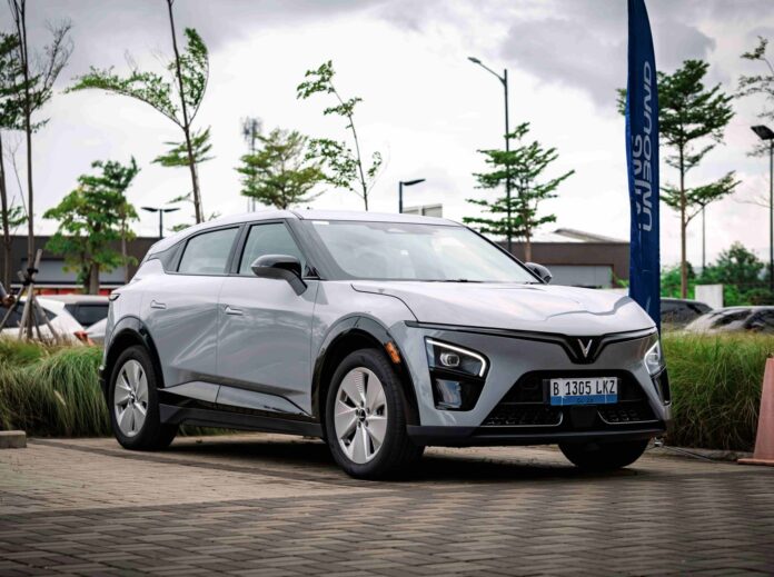 VinFast Luncurkan Program Trade Gas for Electric, Diskon EV hingga 5% Kenaikan Harga BBM Picu Program Baru VinFast untuk Kendaraan Listrik