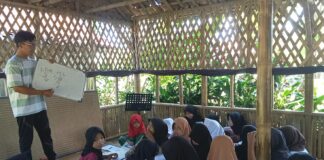 Anak-anak Cipicung Antusias Ikuti Pekan Keempat Ramadhan Ceria di Kompleks Edukasi Putra Bangsa Anak-anak Cipicung Antusias Ikuti Pekan Keempat Ramadhan Ceria di Kompleks Edukasi Putra Bangsa