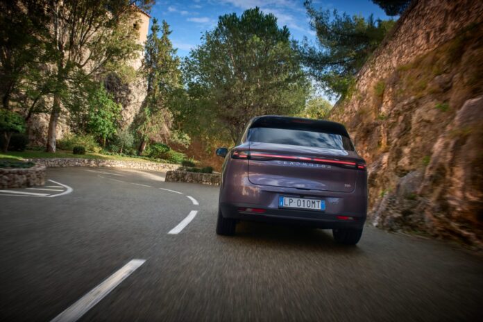 Leapmotor Andalkan Riset Mandiri untuk Perkuat Daya Saing EV Leapmotor Andalkan Riset Mandiri untuk Perkuat Daya Saing EV