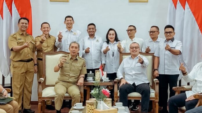 Kadin Jabar Temui Wali Kota Bogor, Bahas Proyek Sampah Jadi Listrik hingga Akhiri Dualisme Kadin Jabar Temui Wali Kota Bogor, Bahas Proyek Sampah Jadi Listrik hingga Akhiri Dualisme