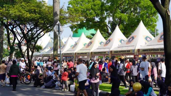 Bukan Sekadar Olahraga, CFD Bogor Jadi Mesin Ekonomi Baru bagi UMKM CFD Tegar Beriman Diserbu Warga, UMKM Ketiban Rezeki Berlipat!