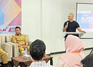 ALAPADU WARA WIRI Hadir di Kecamatan, ASN Kini Lebih Mudah Akses Layanan ALAPADU WARA WIRI Hadir di Kecamatan, ASN Kini Lebih Mudah Akses Layanan