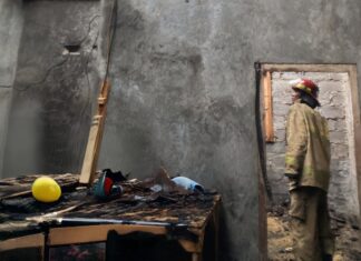 Satu Unit Rumah di Jonggol Terbakar Akibat Korsleting Listrik, Api Berhasil Dipadamkan Satu Unit Rumah di Jonggol Terbakar Akibat Korsleting Listrik, Api Berhasil Dipadamkan