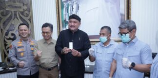 Perangi Narkoba, Bupati Bogor Mulai Tes Urine dari Internal Pemerintahan Perangi Narkoba, Bupati Bogor Mulai Tes Urine dari Internal Pemerintahan