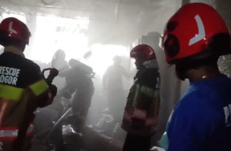 Ruko di Baranangsiang Bogor Terbakar Pagi Hari, Kerugian Capai Puluhan Juta Ruko di Baranangsiang Bogor Terbakar Pagi Hari, Kerugian Capai Puluhan Juta