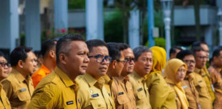 WFH ASN Bogor Resmi Berlaku, Tapi Ada Aturan Ketat: Harus Foto 3 Kali Sehari! WFH ASN Bogor Resmi Berlaku, Tapi Ada Aturan Ketat: Harus Foto 3 Kali Sehari!