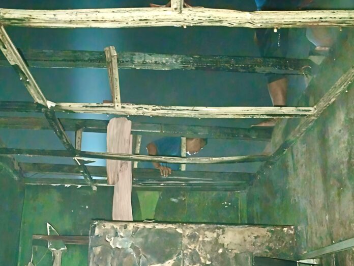 Kebakaran Rumah Kosong di Parung Berhasil Dipadamkan Damkar dalam 1 Jam Kebakaran Rumah Kosong di Parung Berhasil Dipadamkan Damkar dalam 1 Jam