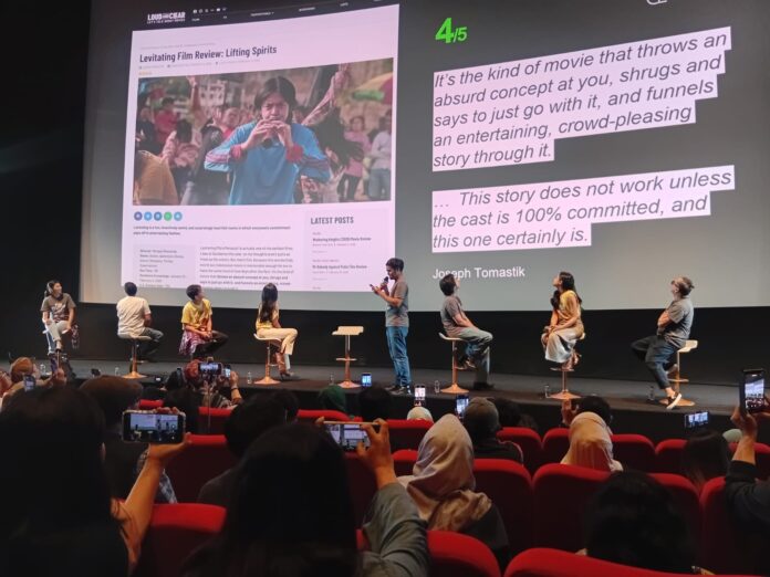 Lewat “Pesta Sambetan”, Para Perasuk Ajak Penonton Berdamai dengan Diri