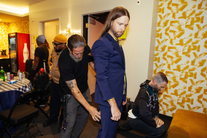 Maroon 5 Tinggalkan Analog, Era Baru Audio Konser Dimulai