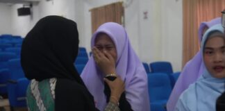 “Kami Belum Siap Pulang…” Tangis Pelajar Thailand Pecah di Leuwiliang “Kami Belum Siap Pulang…” Tangis Pelajar Thailand Pecah di Leuwiliang