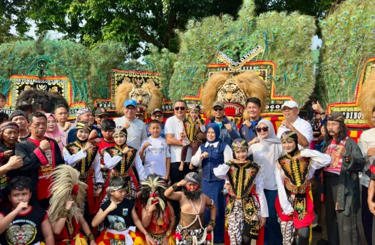 Bupati Bogor Rudy Susmanto Ramaikan Car Free Day Tegar Beriman, Dorong Hidup Sehat dan UMKM Bupati Bogor Rudy Susmanto Ramaikan Car Free Day Tegar Beriman, Dorong Hidup Sehat dan UMKM