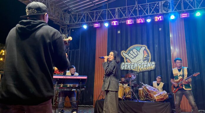 Ega Robot & Ade Astrid Dapat Dukungan Ekraf, Siap Rilis Video Klip Berkualitas Ega Robot & Ade Astrid Dapat Dukungan Ekraf, Siap Rilis Video Klip Berkualitas