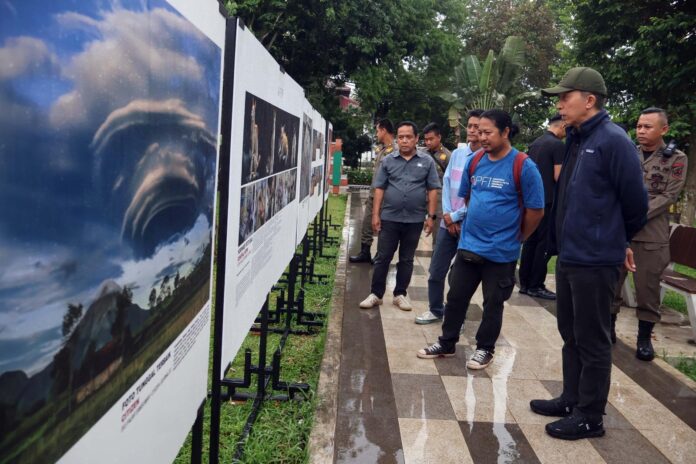“Satu Foto Sejuta Cerita”, Dedie Rachim Kagumi Pameran APFI 2026 “Satu Foto Sejuta Cerita”, Dedie Rachim Kagumi Pameran APFI 2026