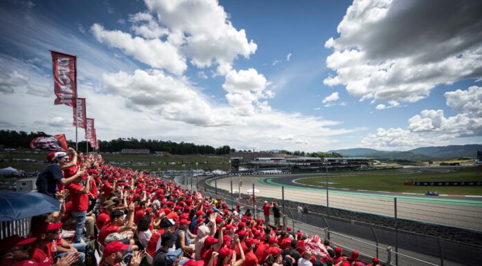 MotoGP Italia 2026 Makin Gila! Tribun Ducati Jadi Tempat Favorit Para Fans Merah MotoGP Italia 2026 Makin Gila! Tribun Ducati Jadi Tempat Favorit Para Fans Merah