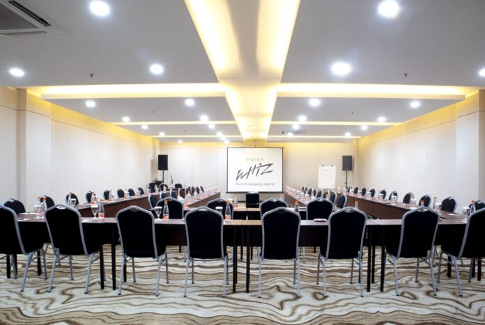 Meeting Makin Praktis dan Elegan, Grand Whiz Poins Simatupang Jakarta Luncurkan “Meeting with Style” Meeting Makin Praktis dan Elegan, Grand Whiz Poins Simatupang Jakarta Luncurkan “Meeting with Style”
